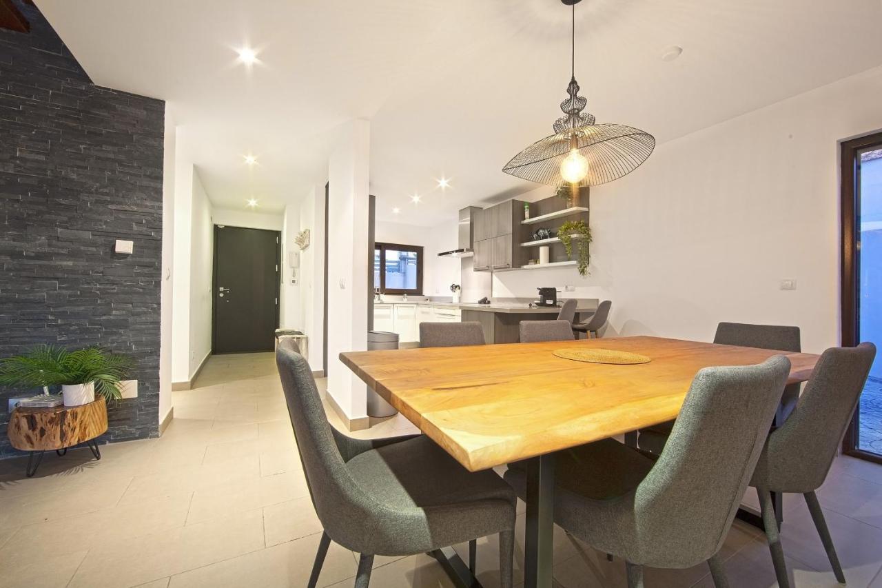 Modern Villa close to Costabella beach Marbella Esterno foto